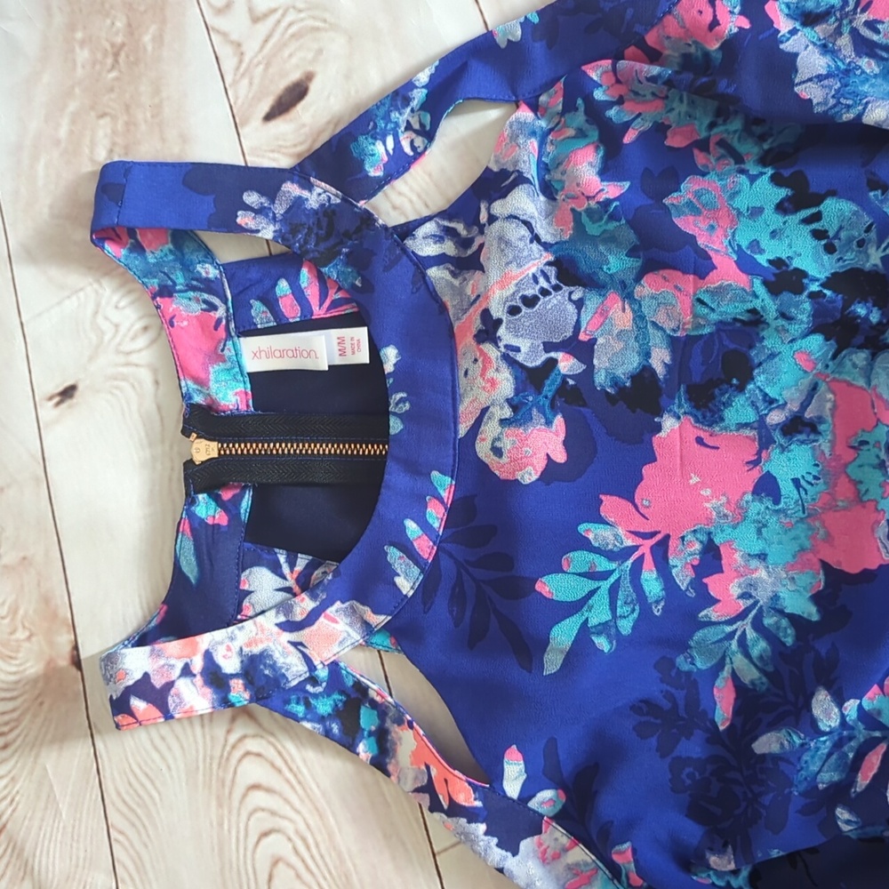 Floral Blue Maxi Dress - Picture 7 of 9